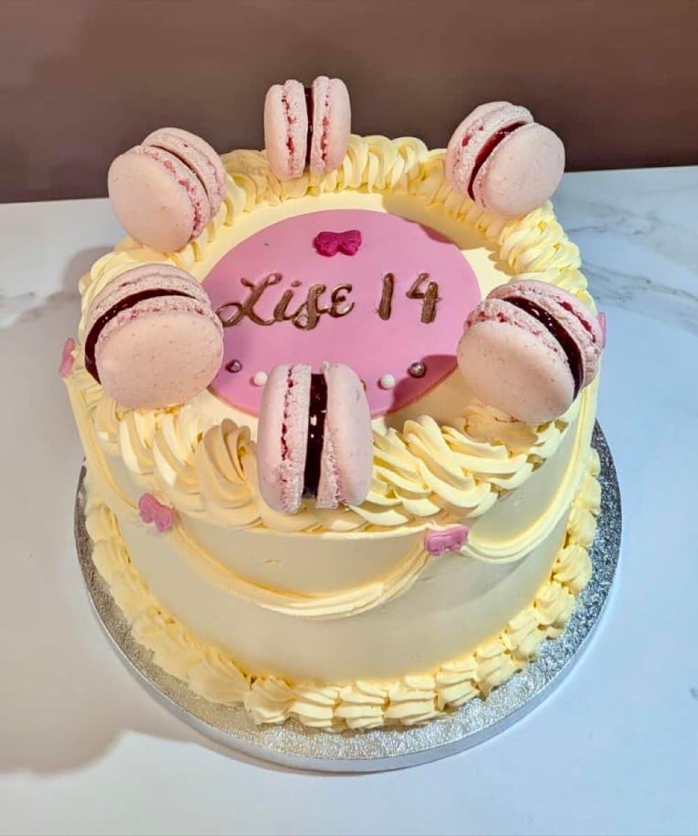 Macarons rose pastel